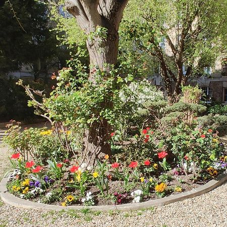 Luxueux Appartement Sur Jardin Paris Eksteriør billede